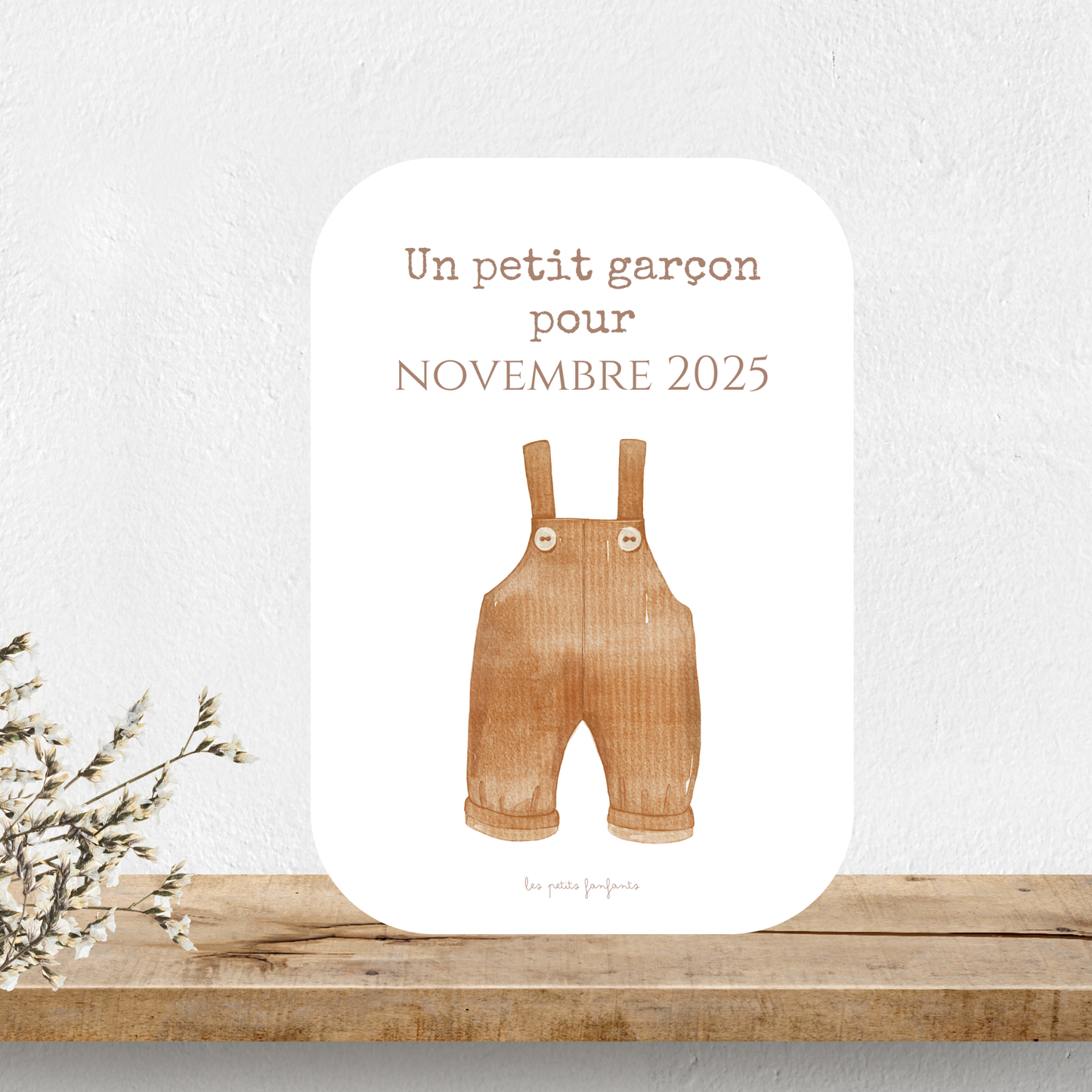 Carte un petit garçon pour - Modèle salopette marron