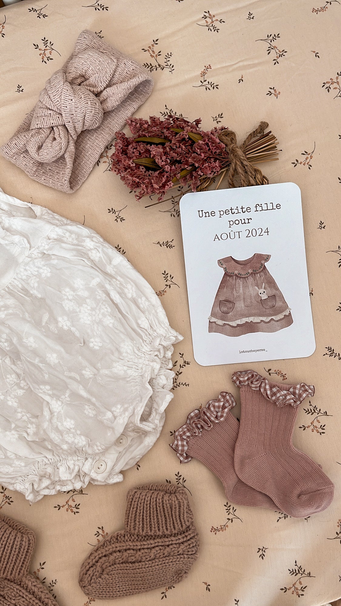 Carte une petite fille pour - Modèle robe rose