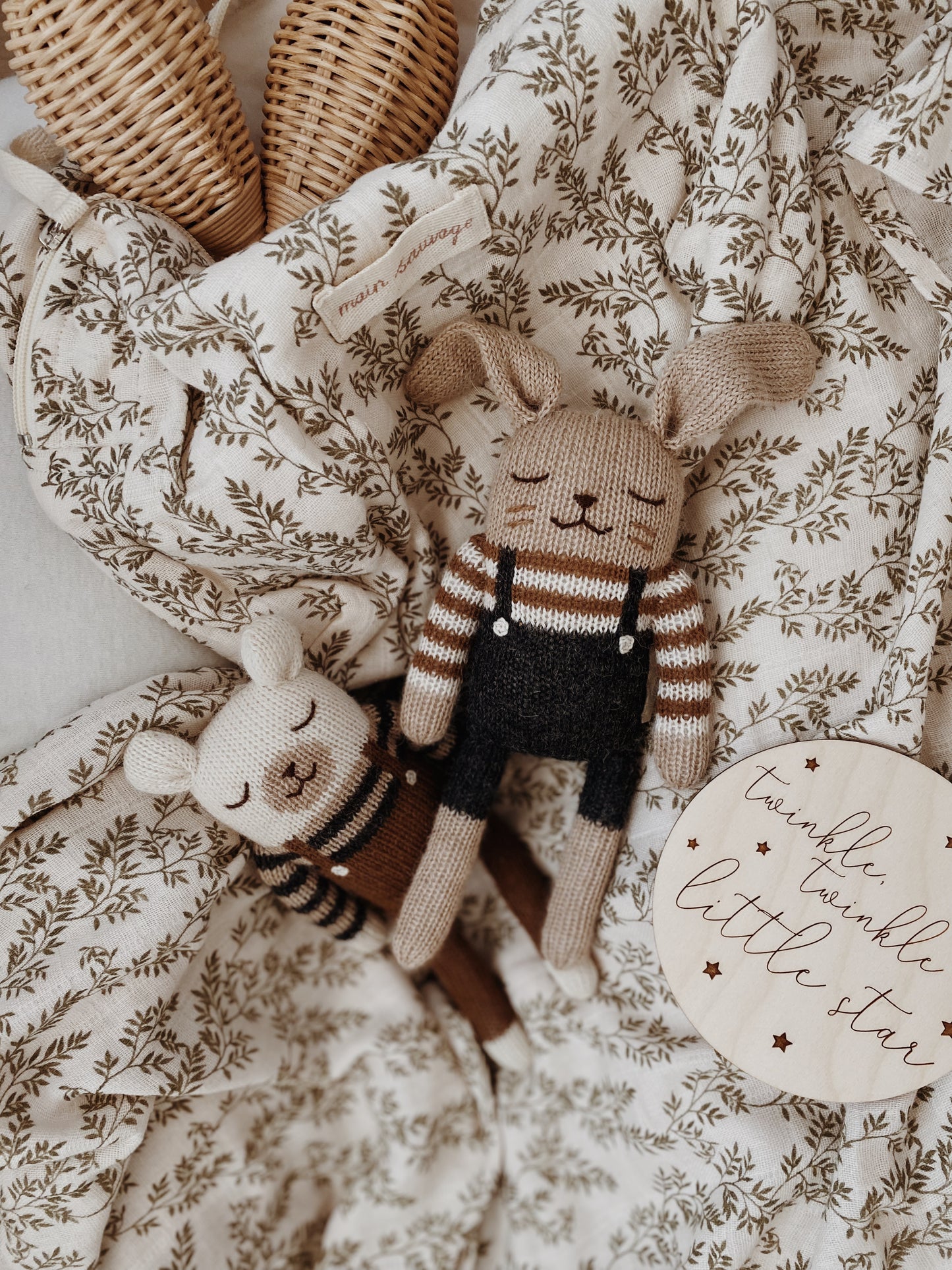 Doudou lapin - Salopette noire