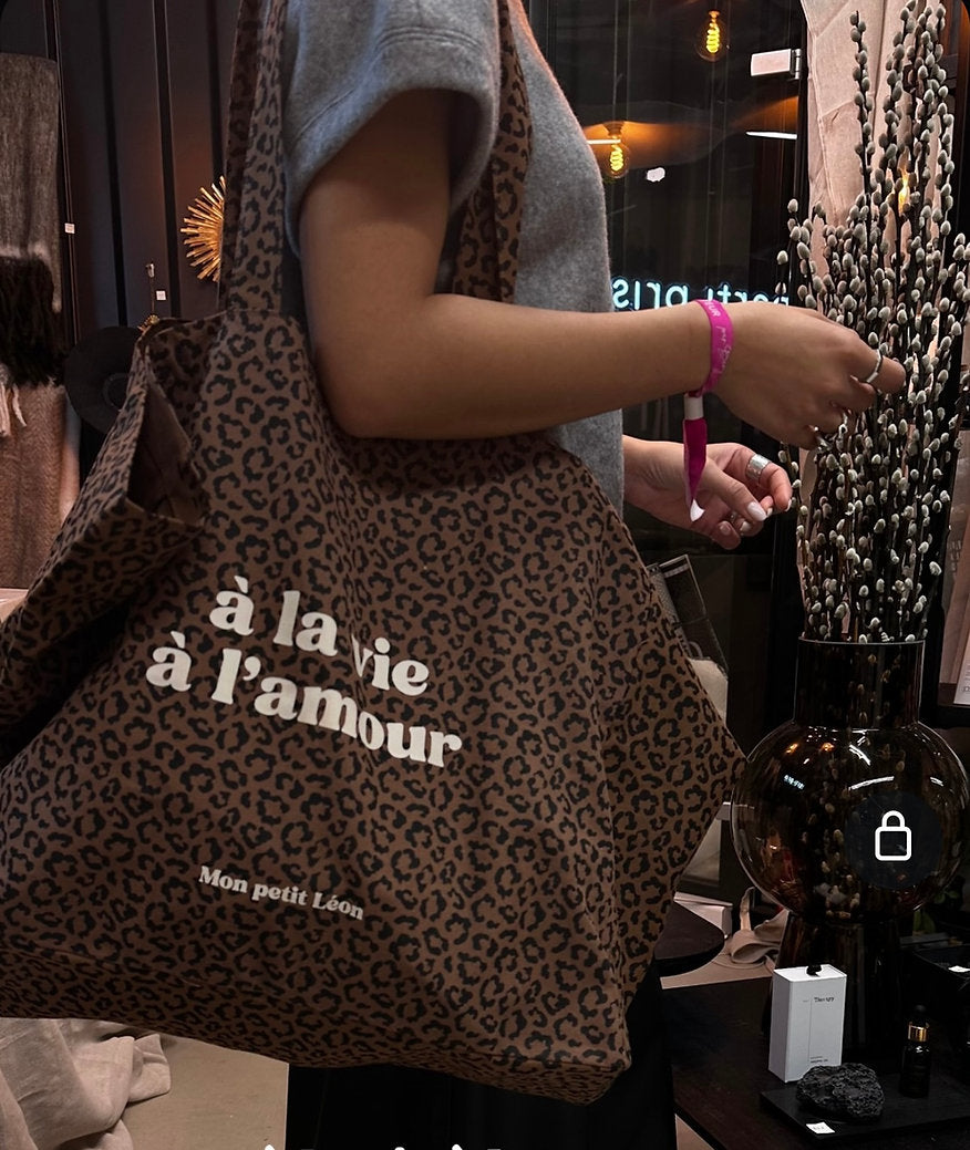 Cabas XXL Léopard marron À LA VIE À L'AMOUR