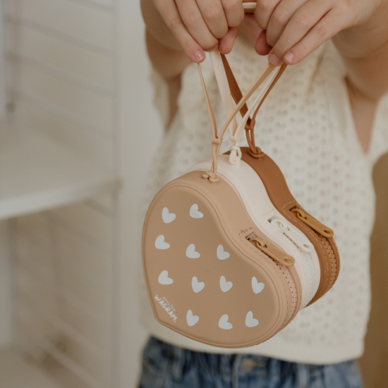 Pochette enfant coeur en silicone - Nougat